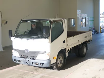 Hino DUTRO  с аукциона в Японии