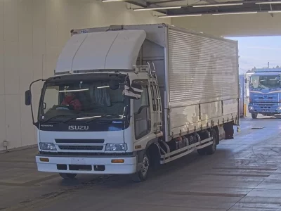 Isuzu FORWARD  с аукциона в Японии
