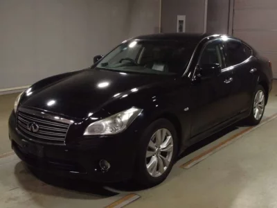 Nissan FUGA  с аукциона в Японии