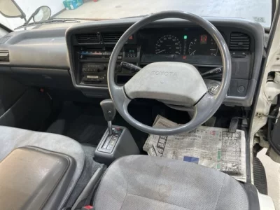 Toyota HIACE VAN  с аукциона в Японии