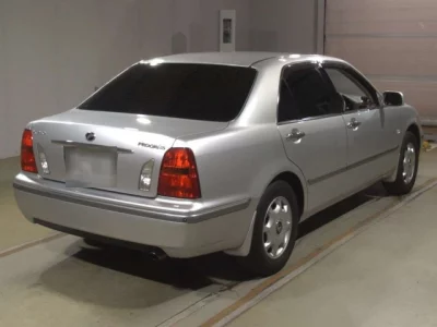 Toyota PROGRES  с аукциона в Японии