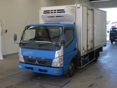 Mitsubishi CANTER  с аукциона в Японии