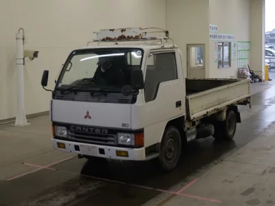 Mitsubishi CANTER  с аукциона в Японии
