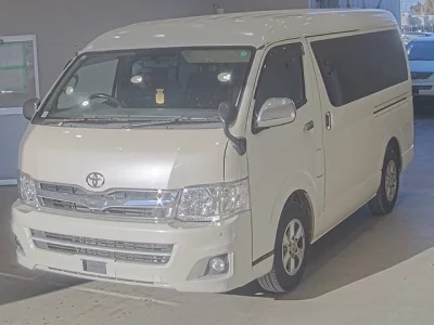 Toyota HIACE  с аукциона в Японии