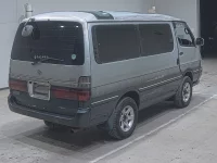 Toyota HIACE лот № 20033 оценка RA  с аукциона в Японии 1