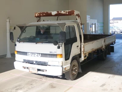 Isuzu ELF  с аукциона в Японии