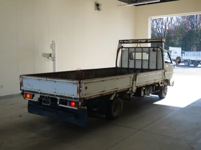 Isuzu ELF  с аукциона в Японии