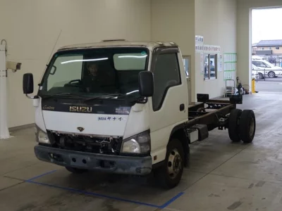 Isuzu ELF