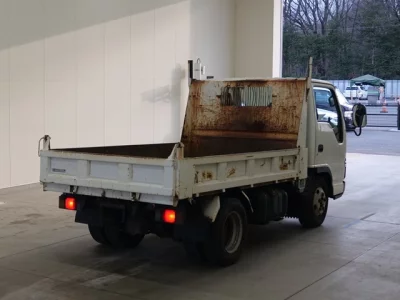 Isuzu ELF  с аукциона в Японии