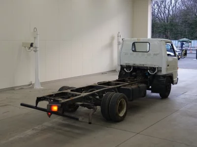 Isuzu ELF  с аукциона в Японии