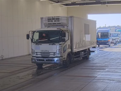 Isuzu FORWARD
