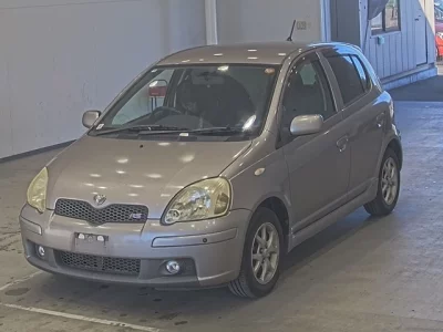 Toyota VITZ  с аукциона в Японии