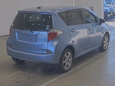 Toyota RACTIS  с аукциона в Японии