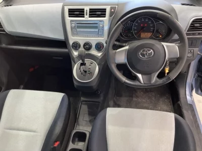 Toyota RACTIS  с аукциона в Японии