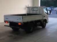 Hino DUTRO лот № 1057 оценка R  с аукциона в Японии 1