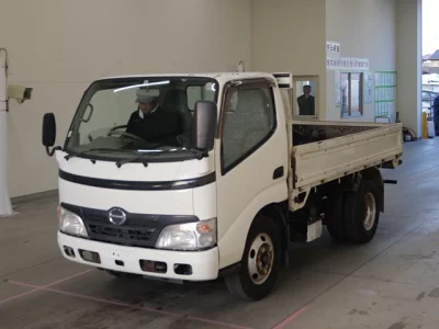 Hino DUTRO  с аукциона в Японии