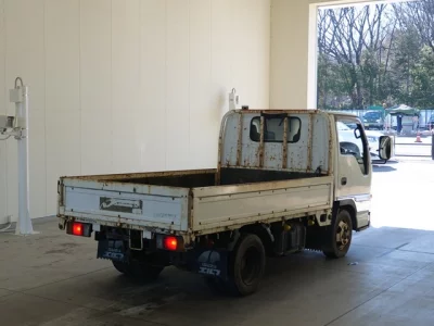 Isuzu ELF  с аукциона в Японии