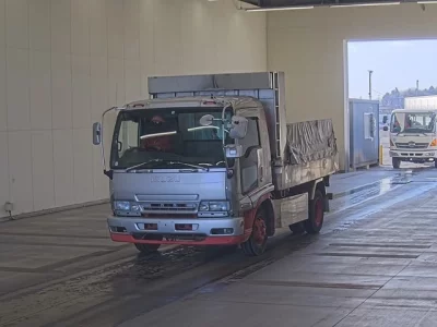 Isuzu FORWARD  с аукциона в Японии