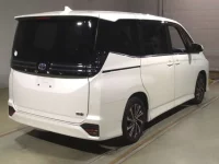 Toyota VOXY лот № 92 оценка R  с аукциона в Японии 1