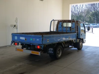 Isuzu ELF  с аукциона в Японии