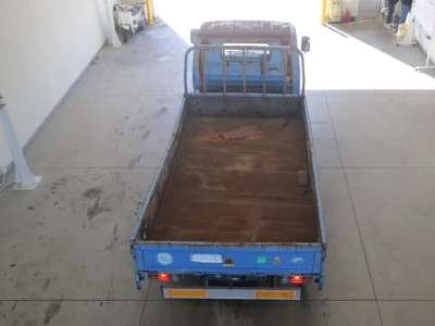 Isuzu ELF  с аукциона в Японии