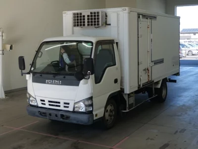 Isuzu ELF  с аукциона в Японии