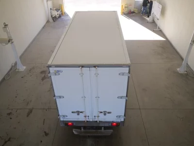 Isuzu ELF  с аукциона в Японии