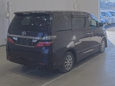 Toyota VELLFIRE  с аукциона в Японии