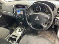 Mitsubishi PAJERO лот № 20112 оценка 3.5  с аукциона в Японии 3