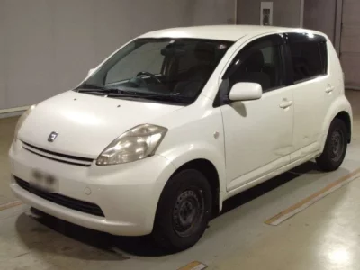 Toyota PASSO  с аукциона в Японии