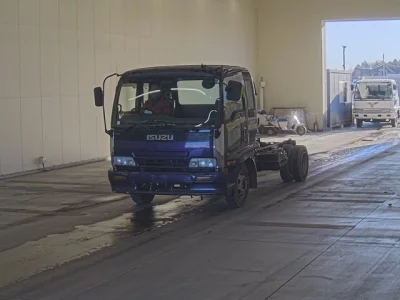 Isuzu FORWARD  с аукциона в Японии