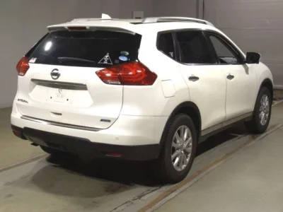 Nissan X-TRAIL  с аукциона в Японии