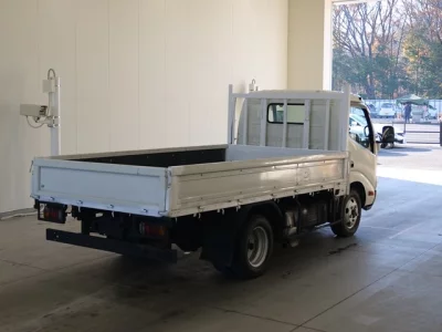 Hino DUTRO  с аукциона в Японии