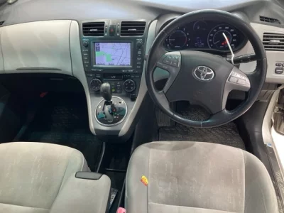 Toyota MARK X ZIO  с аукциона в Японии