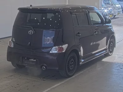 Toyota BB  с аукциона в Японии