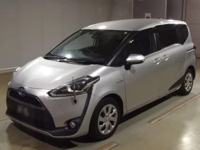 Toyota SIENTA  с аукциона в Японии