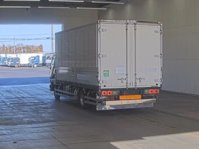 Mitsubishi FUSO FIGHTER