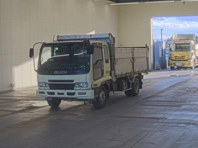 Isuzu FORWARD  с аукциона в Японии