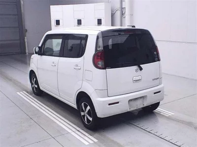 Suzuki MRWAGON