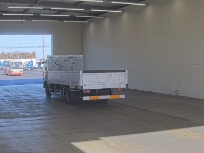 Isuzu FORWARD  с аукциона в Японии