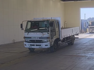 Isuzu FORWARD  с аукциона в Японии