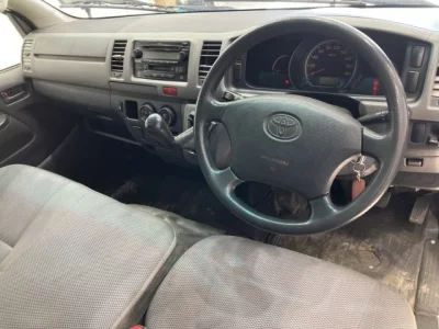 Toyota HIACE VAN  с аукциона в Японии