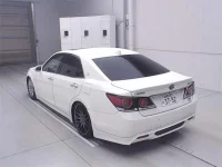Toyota CROWN лот № 8251 оценка R  с аукциона в Японии 1