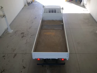 Isuzu ELF  с аукциона в Японии