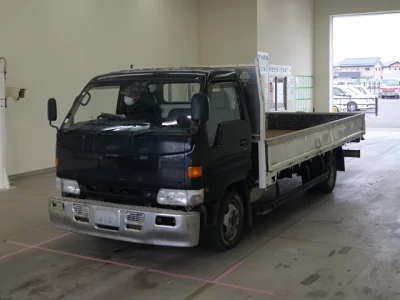 Toyota DYNA  с аукциона в Японии
