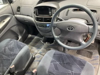 Toyota ESTIMA  с аукциона в Японии
