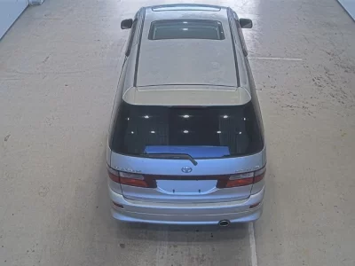 Toyota ESTIMA  с аукциона в Японии