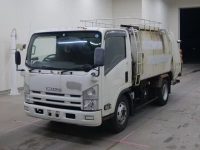Isuzu ELF  с аукциона в Японии