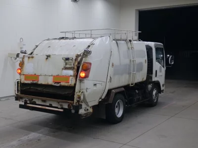Isuzu ELF  с аукциона в Японии