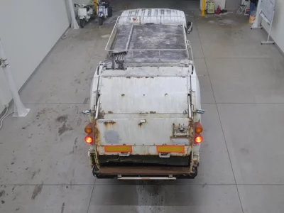 Isuzu ELF  с аукциона в Японии